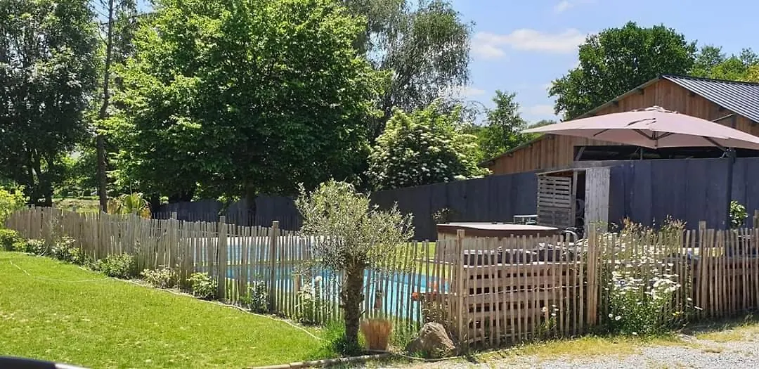 Gite Le Talus Amanlis Apartment